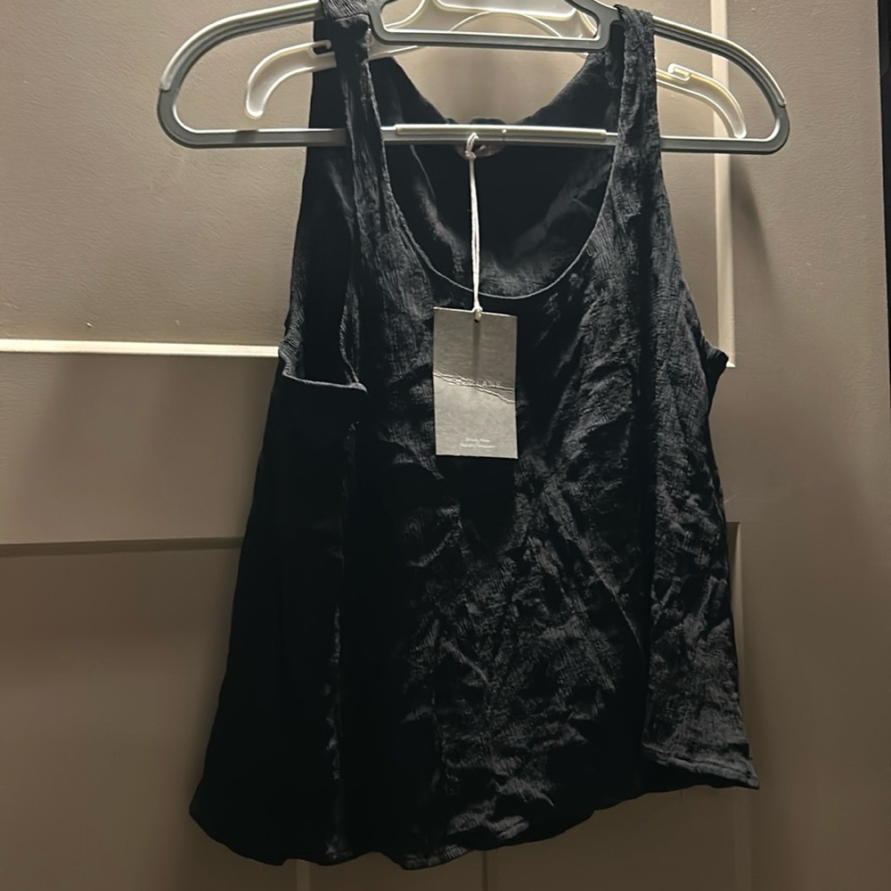 Everlane tank